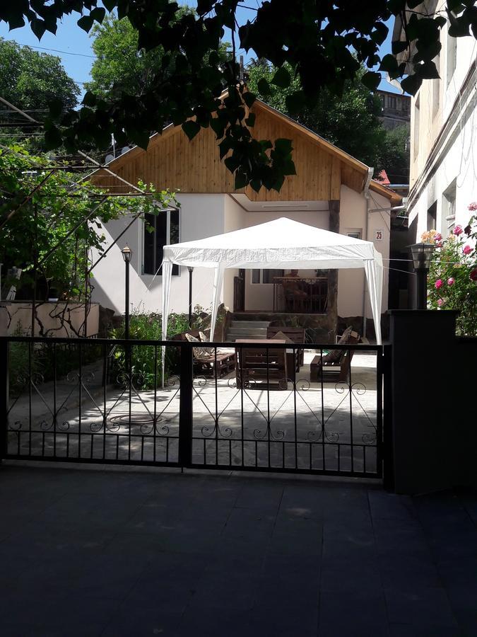 Ira & Vaso'S Guest House Borjomipark Εξωτερικό φωτογραφία