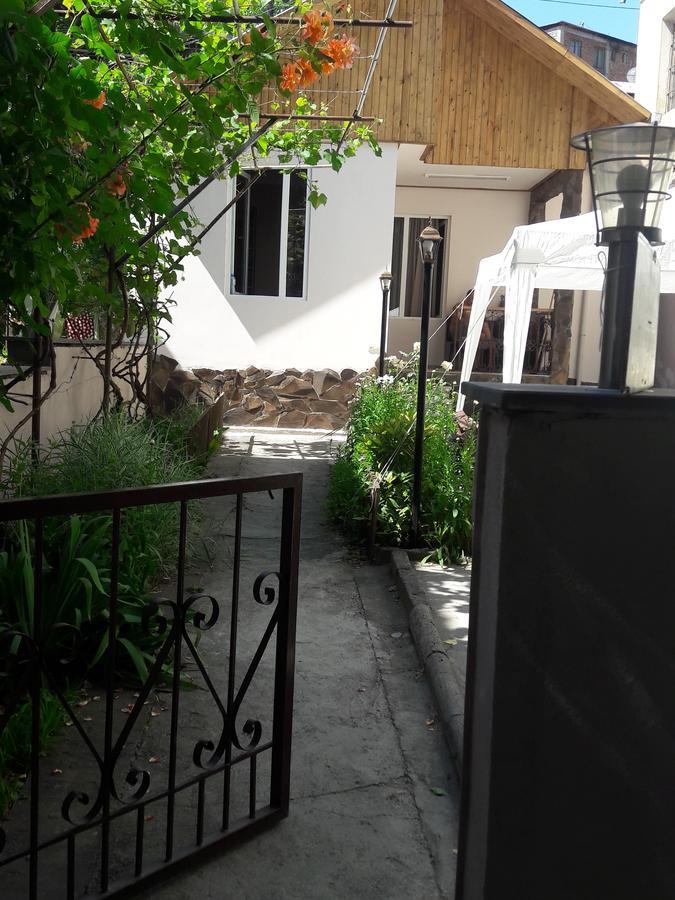 Ira & Vaso'S Guest House Borjomipark Εξωτερικό φωτογραφία